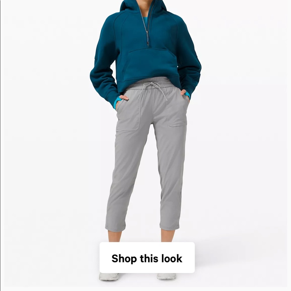 Like new Lululemon On the Move Crop Pants in Black - Size 2